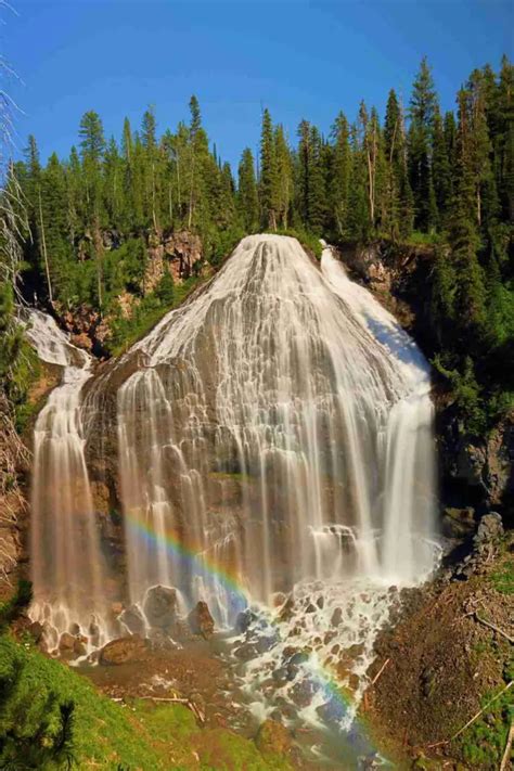 10 Best Waterfalls In Yellowstone National Park