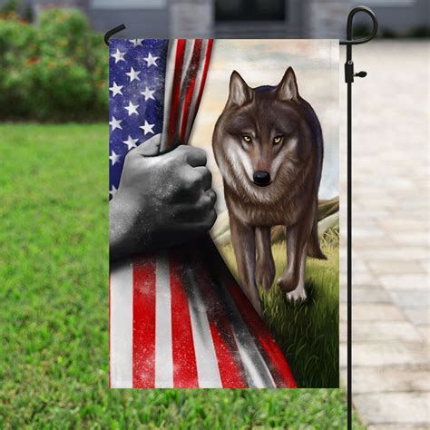 Wolf American Flag Flagwix