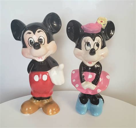 Vintage Disney Mickey Mouse And Minnie Mouse Japan Ceramic Figurines Walt Disney World