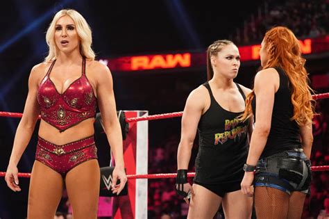 Becky Lynch Beats Ronda Rousey Charlotte Flair At Wrestlemania 35
