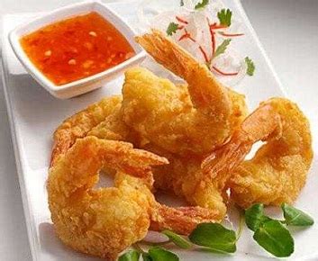 Bersihkan udang dengan memotong punggung belakang. Resep Cara Memasak Udang Goreng Tepung Lezat, Enak dan Gurih