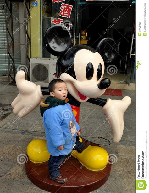 Pengzhou China Little Boy With Mickey Mouse Editorial Photo Image