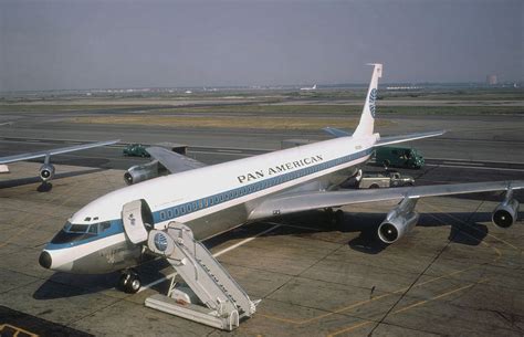 Pan Am 707 320b Ready For Boarding Vintage Aircraft Boeing 707 Pan