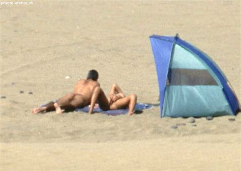 Women Masturbating Nude Beach Voyeur Sex
