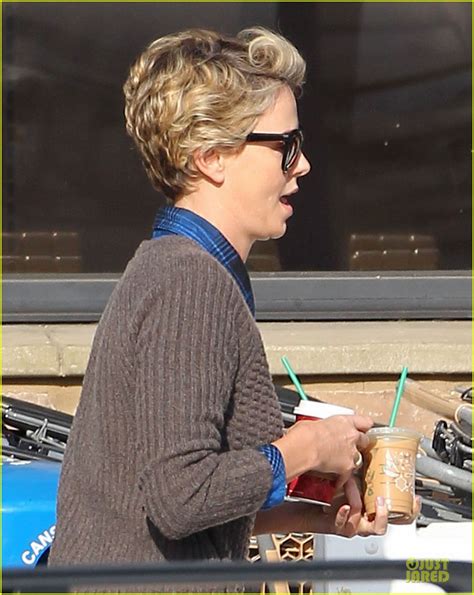 charlize theron coffee run with sean penn photo 3022572 charlize theron sean penn photos