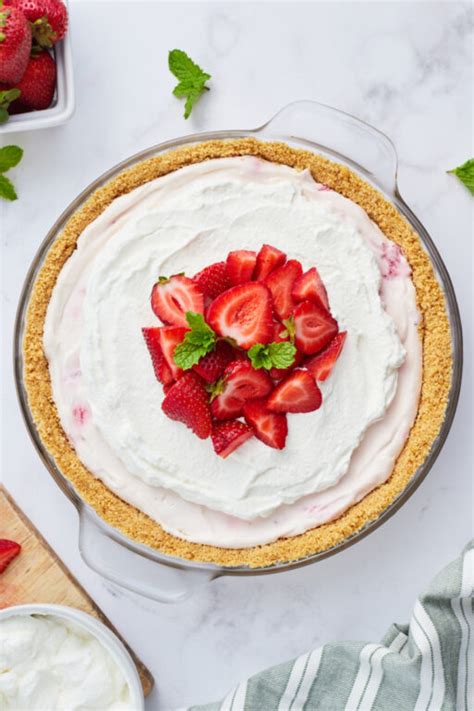 no bake strawberry cream pie recipes for holidays