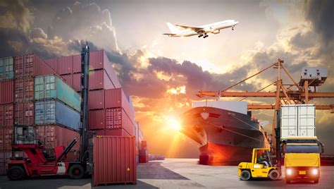 Logistics Solutions Interload Truck