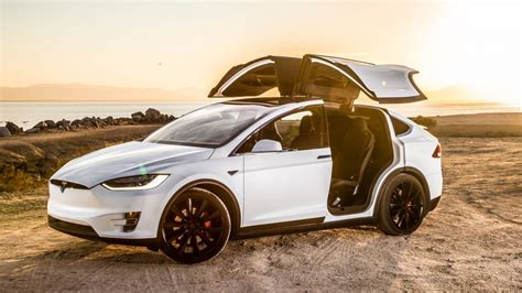 El Tesla Model X Es El Primer Suv De La Industria En Pasar A La