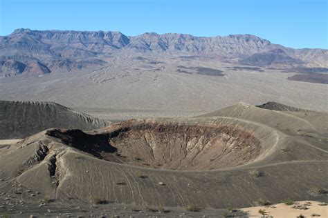 Ubehebe Crater Sharing Horizons