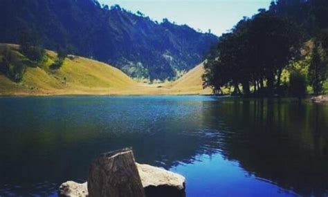 Terletak di ketinggian 2.400 mdpl, ranu kumbolo juga merupakan sumber air bersih bagi para pendaki. 10 Gambar Danau Ranu Kumbolo Tulungagung 2021 Biaya Gumbolo