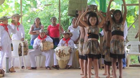 Así se danza en la comunidad Centro América una Muestra del folclor del pueblo Zenú YouTube