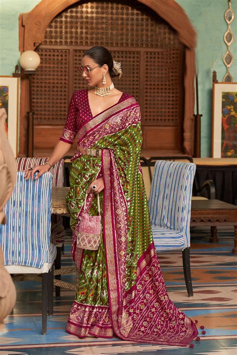 Printed Patola Silk Saree In Multi Ucchal Fashion