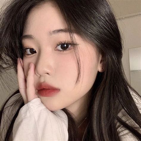 𝗒𝗎𝗆𝗂𝗁𝗒𝗎𝗇 soft makeup looks korean makeup look cute makeup