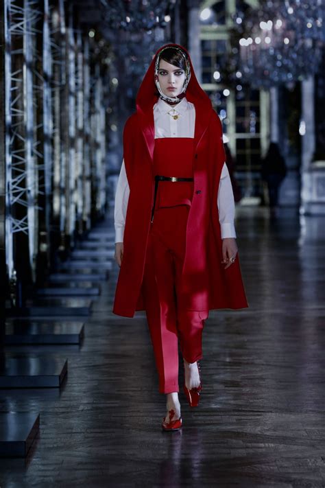 Christian Dior Fall 2021 Ready To Wear Collection Vogue In 2021