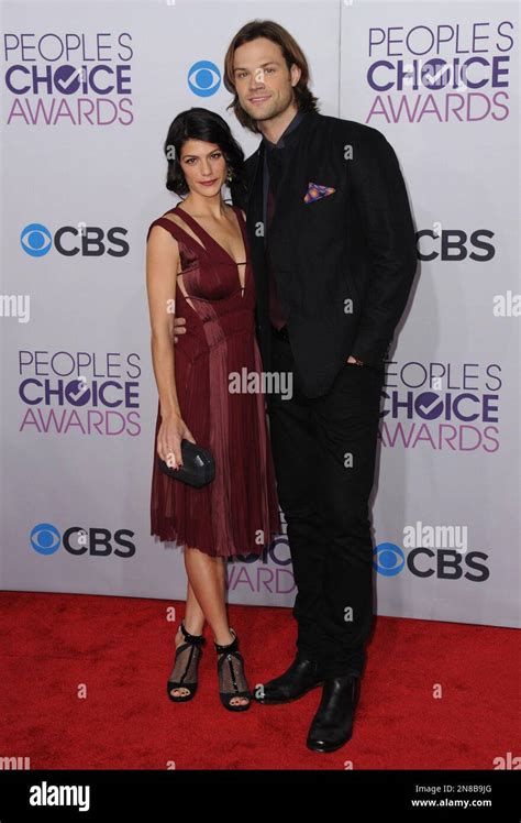 Jared Padalecki Right And Genevieve Padalecki Arrive At The Peoples