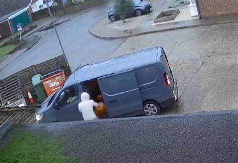 Cctv Captures Delivery Driver Stealing Childs Pumpkin From Doorstep In