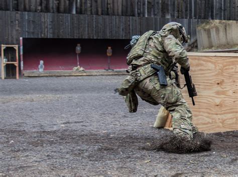 A Us Army Special Forces Soldier Assigned To 10th Special Forces