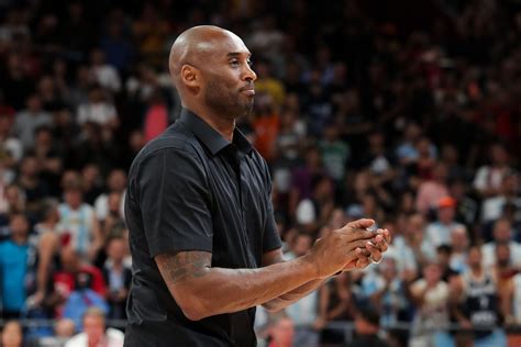 Este juego le ayudará a entrenar a algunas tomas únicas que, incluso en el mundo real serán de utilidad para usted. Uniformes del Juego de Estrellas de la NBA rendirán ...