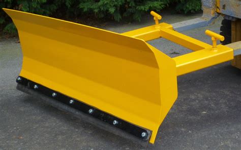 Forklift Attachments Such As Forklift Tipping Skips Safety Access