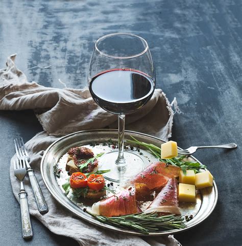 Pairing Italian Wines With Your Holiday Meals Dalluva