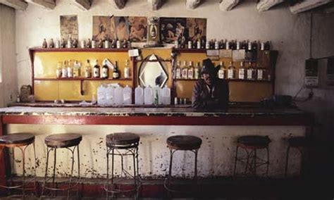 Top 10 Cantinas In Mexico City Mexican Bar Old Bar Mexican Table