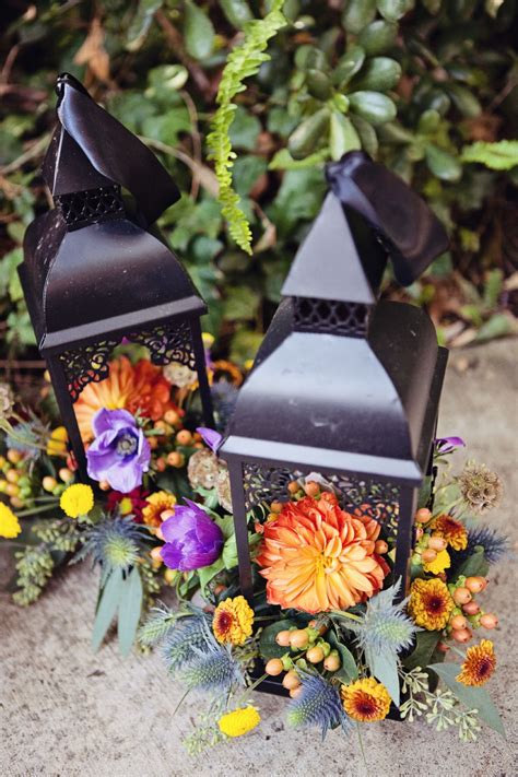 halloween wedding bouquets | Bewitching Halloween Wedding: Kristen