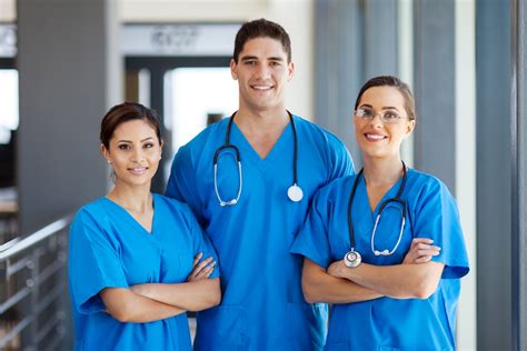 Conheça A Profissão De Enfermagem No Dia Do Enfermeiro Mundo Carreira