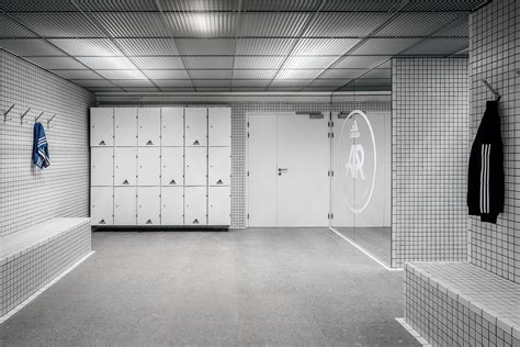 Adidas X Insep Ubalt Architectes Revamp Athletes Lounge And Locker