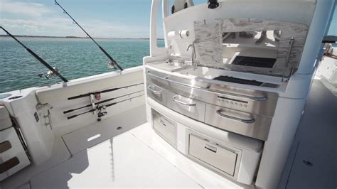 SŌLACE 345 Center Console Boat - SŌLACE Boats in 2021 | Center console boats, Center console ...