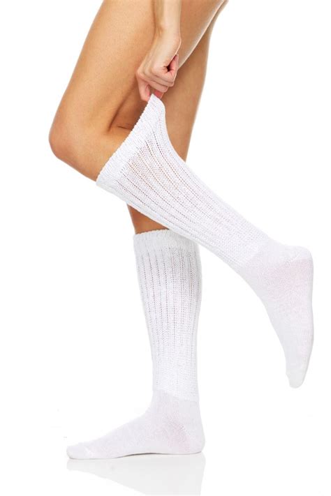 Yacht Smith Slouch Socks For Women Solid White Size Womens