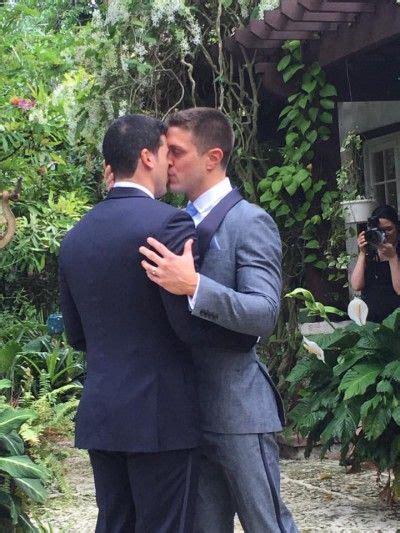 Abc News Correspondent Gio Benitez Calls His Wedding To Tommy Didario