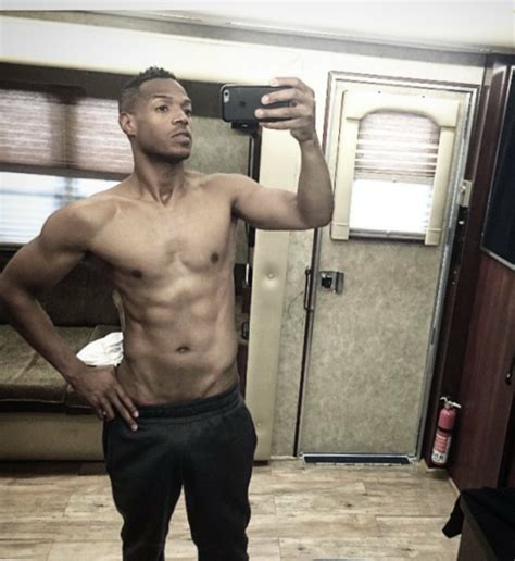 Marlon Wayans Weight Height And Age Body Measurements
