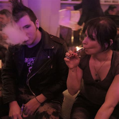Thank You For Vaping New Yorkers Protest The New E Cig Ban At Museum Of Sex The Verge