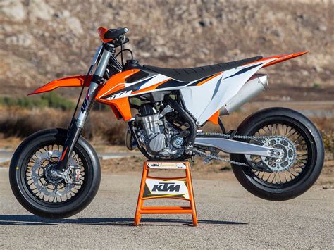 Professionals from flat track, road, and motocross all compete in one event. 2021 KTM 450 SMR Supermoto First Ride Review | BIKE SA