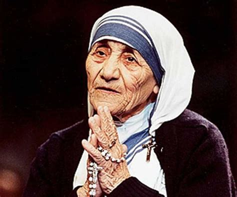 Mother Teresa Saint Teresa Of Calcutta Biography Life History
