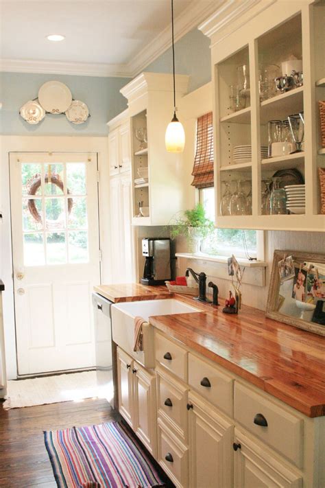 Rustic Country Kitchen Design Ideas To Jump Start Your Next Remodel
