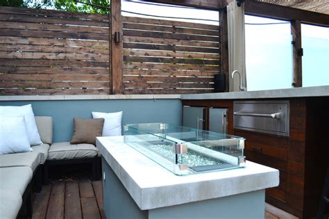 Hot Tub Retreat Contemporary Deck Chicago By Chicago Roof Deck And Garden Houzz Au