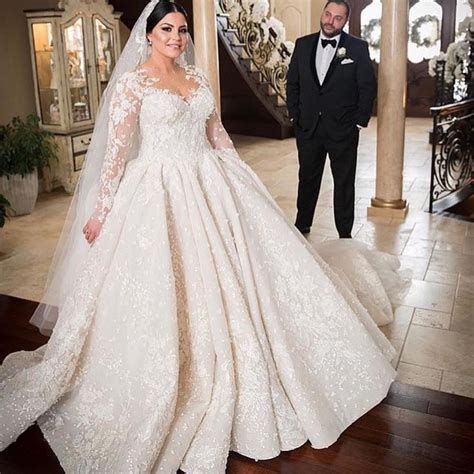 Sweetheart neckline dresses at modcloth come in all styles & original prints. Sweetheart neckline plus size wedding dresses from Darius ...