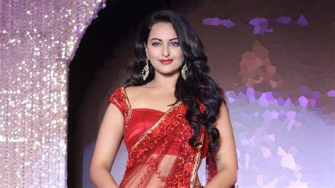 Sonakshi Sinha In Red Saree ~ Intense Glamour