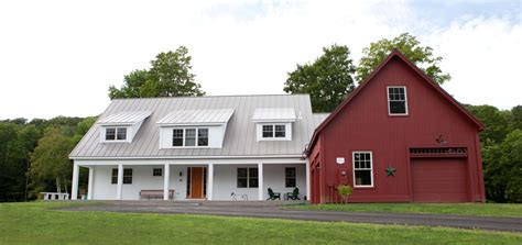 The farmhouse plans, modern farmhouse designs and country cottage models in our farmhouse collection integrate with the natural rural or country environment. Morgan Farmhouse - Yankee Barn Homes