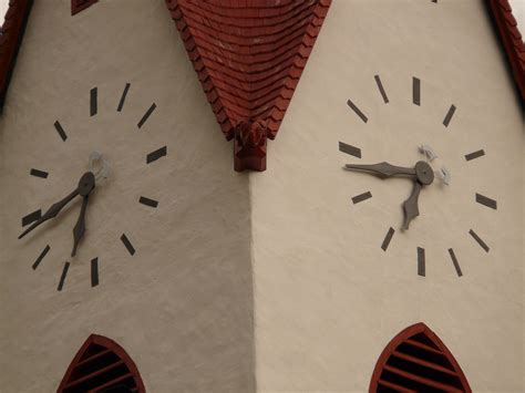 1680x1050 Wallpaper Brown And White Clock Tower Peakpx