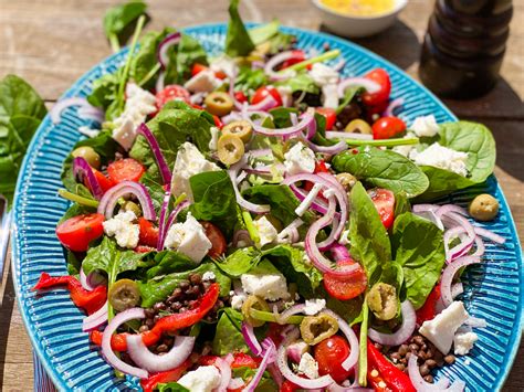 Griekse Salade Met Linzen Recept Betty S Kitchen