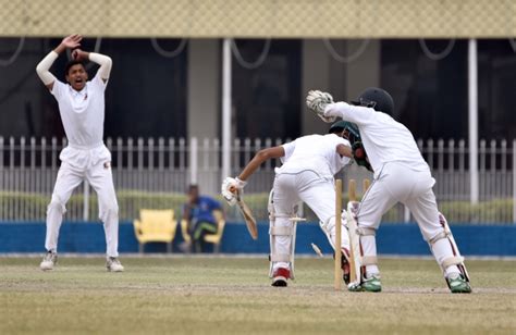 Bangladesh Spinners Dominate Pakistan Take 130 Run Lead Press