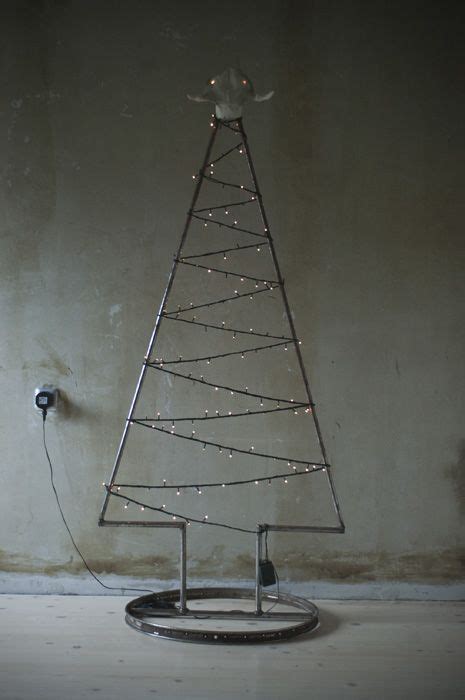 Pin By Mariska Breedveld On Christmas Design Diy Metal Christmas