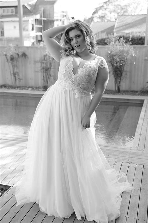 Curvy Babe Plus Size Wedding Gowns Studio Levana Couture Wedding