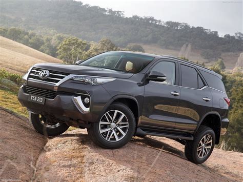 Toyota Fortuner Cars Suv 4x4 2016 Wallpapers Hd Desktop And