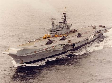Hms Hermes R 12 In 1984 Royal Navy Aircraft Carriers Navy Aircraft