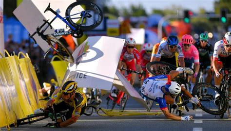 Fabio jakobsen is nu echt helemaal terug. Cycling: Dutch cyclist Fabio Jakobsen fighting for his ...