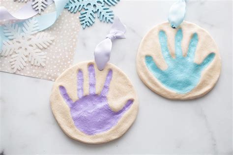 10 Wonderful Easy Baby S First Christmas Craft Ideas Guiding Mommy