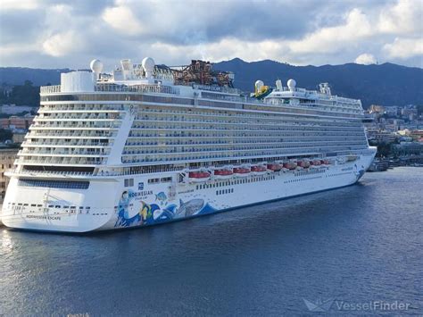 Norwegian Escape Passenger Cruise Ship Details And Current
